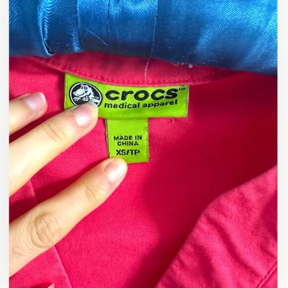 CROCS Medical Apparel scrubs short sleeve pink coral V-neck figs pullover top XS - Picture 5 of 7